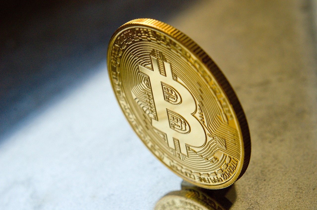 以太坊巨鲸投降！6.5万枚ETH做多仓位昨晚已近全数止损